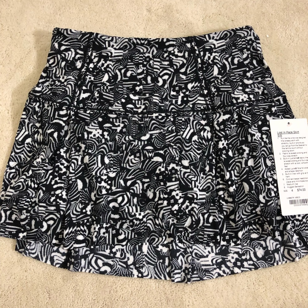 New Lululemon Size 4 “Lost in Pace” Skirt
